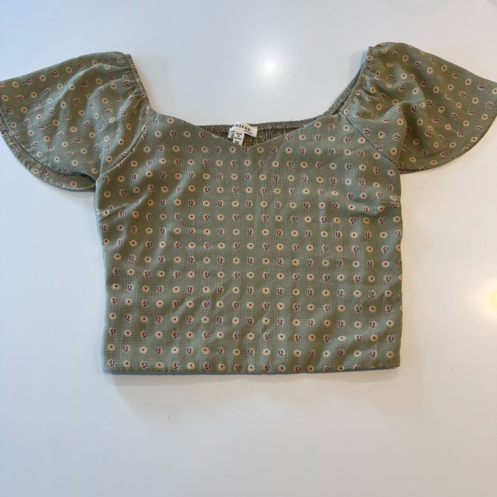 Monteau Green Puff Sleeve Crop Blouse